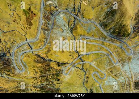Transfagarash route de montagne en Roumanie Banque D'Images