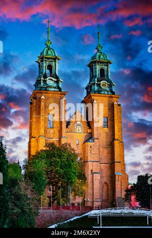 La cathédrale royale de Gniezno, Grande Pologne, Pologne Banque D'Images