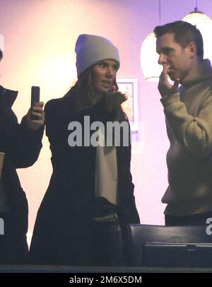 Leicester, Royaume-Uni. 03rd janvier 2023. Rebekah Vardy regarde le match de Leicester City v Fulham EPL Premier League, au King Power Stadium, Leicester, royaume-uni sur 3 janvier 2023. Crédit : Paul Marriott/Alay Live News Banque D'Images