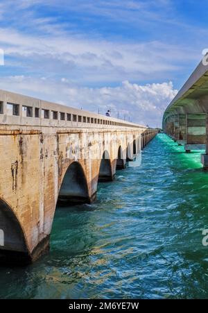 Pont de l'autoroute outre-mer vers Key West, Floride, États-Unis Banque D'Images