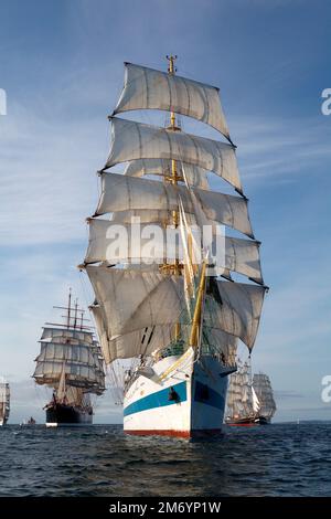 Grand navire russe Mir, départ de la course de Stavanger, 2011 Banque D'Images