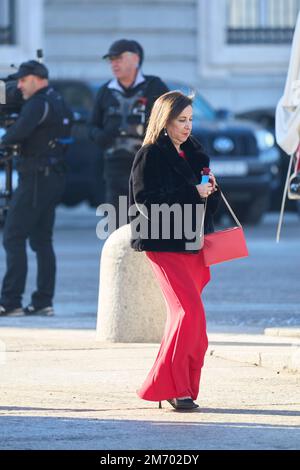 Madrid, Madrid, Espagne. 6th janvier 2023. Margarita Robles participe à la parade militaire du nouvel an 2023 au Palais royal de 6 janvier 2023 à Madrid, Espagne (Credit image: © Jack Abuin/ZUMA Press Wire) Banque D'Images