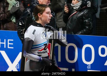 WINTERBERG, ALLEMAGNE - JANVIER 6 : Hallie Clarke, des États-Unis, s'affronte dans le Skeleton féminin lors de la coupe du monde Bob et squelette de la BMW IBSF à la Veltins-EisArena sur 6 janvier 2023 à Winterberg, Allemagne (photo de Patrick Goosen/Orange Pictures) Banque D'Images