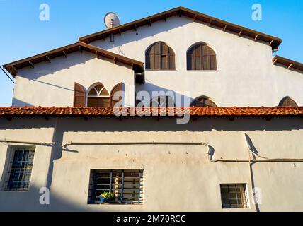 Fenêtres dans le quartier de Neve Tzedek à tel Aviv Banque D'Images