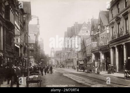 Photographie vintage de la fin du 19th/début du 20th siècle : C1900 - Eastgate, Chester, Cheshire Banque D'Images