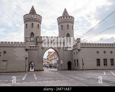 Porte de style néo-gothique Nauener Tor dans Friedrich-Ebert-Strasse, Potsdam, Brandebourg, Allemagne Banque D'Images