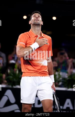 Adélaïde, Australie, 6 janvier 2023. Novak Djokovic, de Serbie, célèbre la victoire du match international de tennis d'Adélaïde entre Novak Djokovic, de Serbie, et Denis Shapovalov, du Canada, à Memorial Drive, sur 06 janvier 2023, à Adélaïde, en Australie. Crédit : Peter Mundy/Speed Media/Alay Live News Banque D'Images