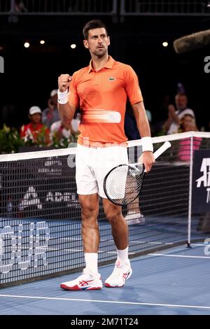 Adélaïde, Australie, 6 janvier 2023. Novak Djokovic, de Serbie, célèbre la victoire du match international de tennis d'Adélaïde entre Novak Djokovic, de Serbie, et Denis Shapovalov, du Canada, à Memorial Drive, sur 06 janvier 2023, à Adélaïde, en Australie. Crédit : Peter Mundy/Speed Media/Alay Live News Banque D'Images