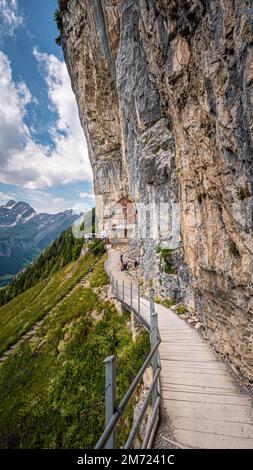 Taverne appelée Gasthaus aescher Wildkirchli à Alpstein en Suisse Banque D'Images