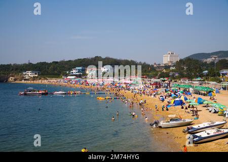 La scène de la plage à Dalian Banque D'Images