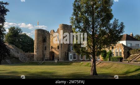 TONBRIDGE, KENT, Royaume-Uni - 13 SEPTEMBRE 2019 : vue extérieure du château de Tonbridge Banque D'Images