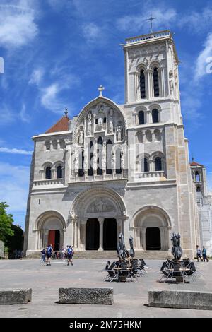 Basilique gothique précoce de Sainte-Marie-Madeleine, Vezelay, département de l'Yonne, région Bourgogne-Franche-Comté, Bourgogne, France Banque D'Images