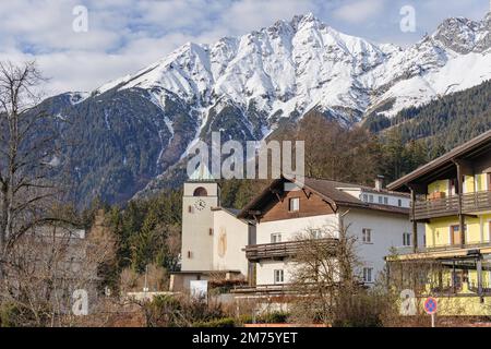 Innsbruck, Autriche - décembre 2022 : Hungerburg est un quartier d'Innsbruck, relié au centre-ville par un funiculaire, le Hafelekarspit Banque D'Images