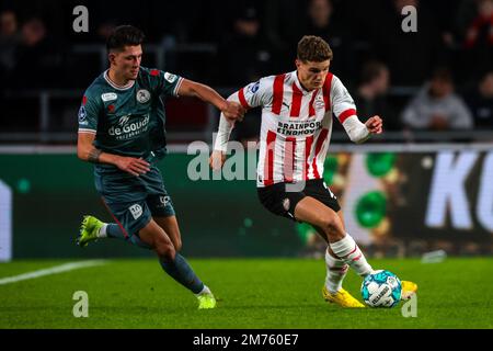 EINDHOVEN - (lr) Jeremy van Mullem de Sparta Rotterdam, Guus til de PSV Eindhoven pendant le match de première ligue néerlandais entre PSV Eindhoven et Sparta Rotterdam au stade Phillips sur 7 janvier 2023 à Eindhoven, pays-Bas. PNA JEROEN PUTMANS Banque D'Images