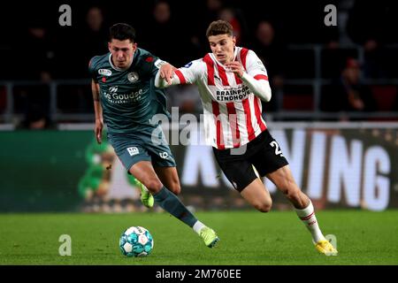 EINDHOVEN - (lr) Jeremy van Mullem de Sparta Rotterdam, Guus til de PSV Eindhoven pendant le match de première ligue néerlandais entre PSV Eindhoven et Sparta Rotterdam au stade Phillips sur 7 janvier 2023 à Eindhoven, pays-Bas. PNA JEROEN PUTMANS Banque D'Images