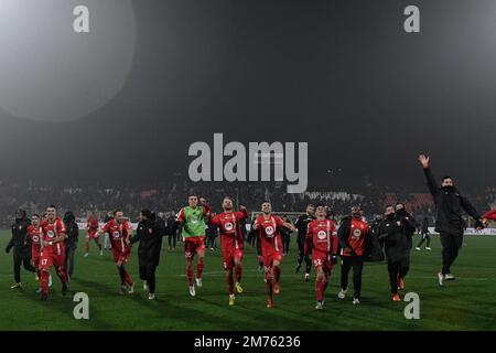 Monza, Italie. 07th janvier 2023. Les joueurs de Monza fêtent à la fin de la série Un match de football entre AC Monza et FC Internazionale au stade Brianteo de Monza (Italie), 7 janvier 2023. Photo Andrea Staccioli/Insidefoto crédit: Insidefoto di andrea staccioli/Alamy Live News Banque D'Images