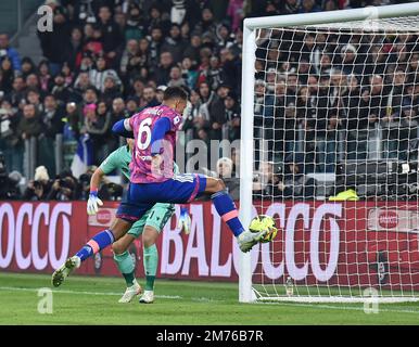 Turin, Italie. 7th janvier 2023. Danilo du FC Juventus marque son but lors d'un match de football série A entre le FC Juventus et l'Udinese à Turin, en Italie, le 7 janvier 2023. Credit: Federico Tardito/Xinhua/Alamy Live News Banque D'Images