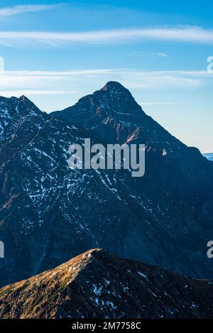 Kozi Wierch sommet de montagne dans les hautes montagnes Tatras en Pologne durinh automne Banque D'Images