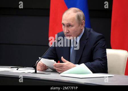 Vladimir POUTINE (Président de la Russie) le 23.12.2022. Image unique, motif unique découpé, demi-figurine, demi-figurine. Photo: Le Kremlin Moscou via Banque D'Images