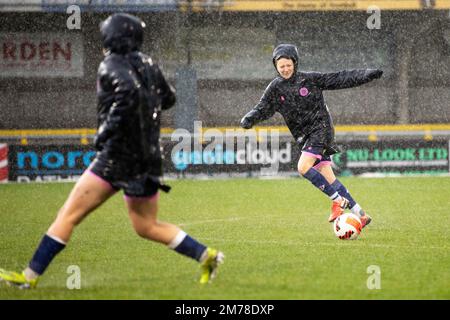 Londres, Royaume-Uni. 8th janvier 2023. Ceylon Hickman de Dulwich Hamlet Women au cours de l'échauffement avant le match de football féminin régional de Londres et du Sud-est entre Sutton Utd et Dulwich Hamlet au stade communautaire VCS est appelé en raison de fortes pluies soudaines. Crédit : Liam Asman/Alay Live News Banque D'Images