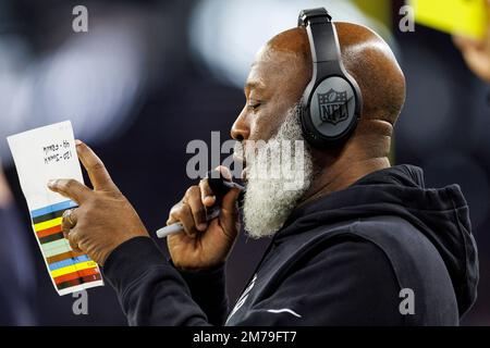 Indianapolis, Indiana, États-Unis. 08th janvier 2023. Lovie Smith, entraîneur en chef des Texas de Houston, lors du match de la NFL contre les Indianapolis Colts à Indianapolis, Indiana. John Mersiits/CSM/Alamy Live News Banque D'Images