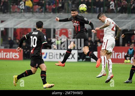 Milan, Italie. 08th janvier 2023. Olivier Giroud de l'AC Milan pendant la série Un match de football entre l'AC Milan et AS Roma au stade San Siro de Milan (Italie), 8 janvier 2023. Photo Andrea Staccioli/Insidefoto crédit: Insidefoto di andrea staccioli/Alamy Live News Banque D'Images