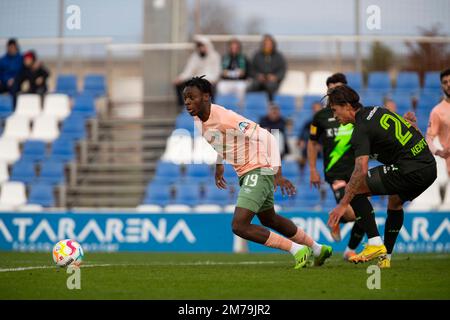 SALIFOU DYKENI de Werder Bremen donne le ballon, SV Werder Bremen vs FC ST. Gallen, match amical à la Pinatar Arena à San Pedro del Pinatar, REGI Banque D'Images