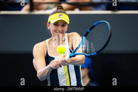 Irina-Camelia Begu, de Roumanie, en action lors de la demi-finale du 2023 tournoi international de tennis 1 d'Adélaïde, WTA 500 sur 7 janvier 2023 à Adélaïde, Australie - photo : Rob Prange/DPPI/LiveMedia Banque D'Images