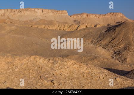 Désert près de l'oasis de Dakhla, Égypte Banque D'Images