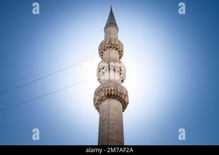 Photo de la Mosquée bleue d'Istanbul avec ses minarets. La mosquée Sultan Ahmet, également connue sous le nom de Mosquée bleue, est une mosquée historique située à Istanbul Banque D'Images