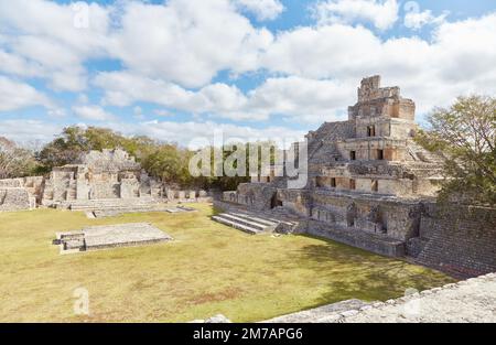 Edzna's Building of the Five Stories, of the MOST unique Mayan Pyramids Banque D'Images