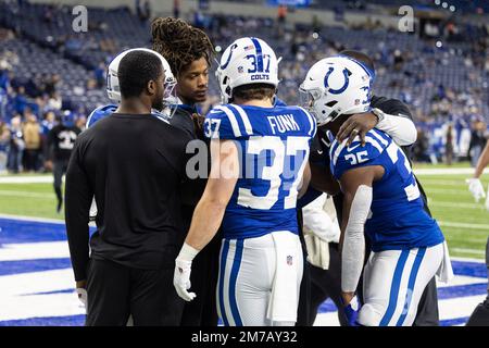 Indianapolis, Indiana, États-Unis. 08th janvier 2023. Indianapolis Colts qui s'exécute au dos lors du match de football de la NFL contre les Houston Texans à Indianapolis, Indiana. John Mersiits/CSM/Alamy Live News Banque D'Images