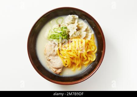 Soupe de nouilles au poulet, kalguksu Banque D'Images