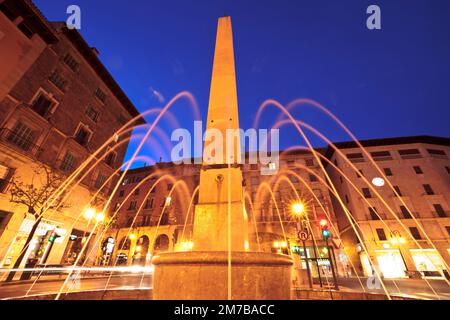 Fontaine de la Princesa, année 1834, (Fontaine des Tortues), Plaza Rei Joan Carles I. Palma.Mallorca.Iles Baléares. Espagne. Banque D'Images