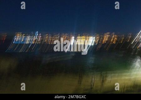 La Jolla, Californie. 8th janvier 2023. Coucher de soleil et paysage nocturne à la piscine pour enfants et à la Jolla Cove à la Jolla, Californie le dimanche, 8 janvier 2023 (Credit image: © Rishi Deka/ZUMA Press Wire) Banque D'Images