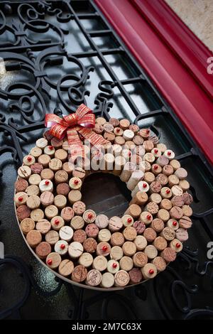 Couronne de Noël avec bouchons à vin Banque D'Images