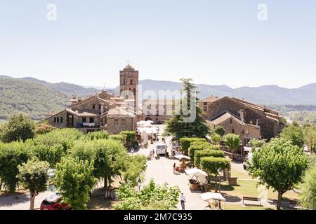 Beaux villages typiques d'Espagne - Ainsa Sobrarbe, province de Huesca, montagnes de Pirenei Banque D'Images