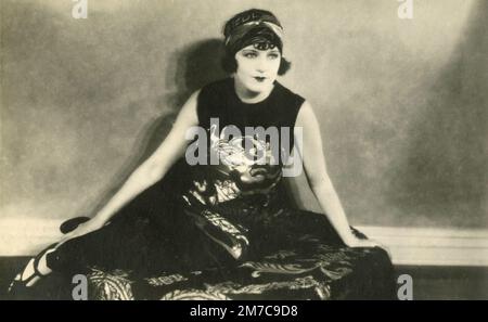 Portrait de Viola Dana, actrice américaine de film muet, 1920s Banque D'Images