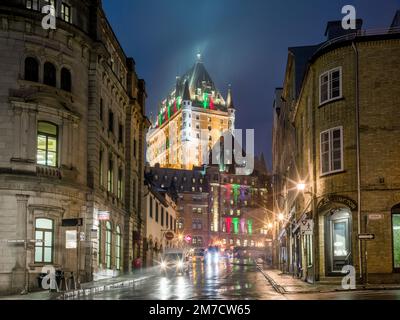 Hôtel Fairmont Château Frontenac, scène de rue UNESCO Patrimoine mondial Vieux-Québec, Québec, Canada Banque D'Images