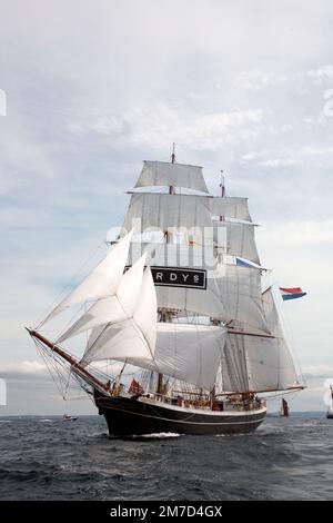 Dutch brig Morgenster, début de la course de Port Rush, 2008 Banque D'Images