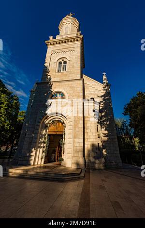 Vue sur l'église orthodoxe du Saint-Transfiguraton à Trebinje, Bosnie-Herzégovine Banque D'Images