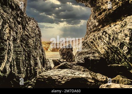 Falaises et grottes près de Puerto de la Pena sur Fuerteventura, Espagne Banque D'Images