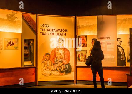 Les expositions qui traitent de la colonisation et de divers traités signés entre le peuple blanc et les Indiens, Musée national des Indiens d'Amérique, a été Banque D'Images