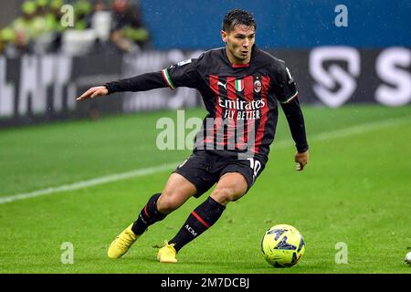 Brahim Diaz d'AC Milan en action pendant la série Un match de football entre AC Milan et AS Roma. Milan et Rome ont attiré 2-2. Banque D'Images