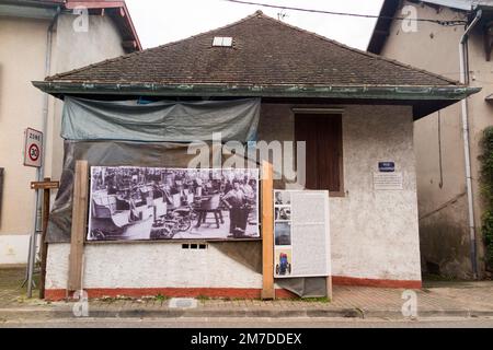 Propriété Serpollet à Culoz, France. Les frères, Henri et Leon, sont nés et travaillent à Culoz. Ils ont développé un précurseur de la voiture automobile moderne propulsée par une innovation dans la propulsion à vapeur. (133) Banque D'Images