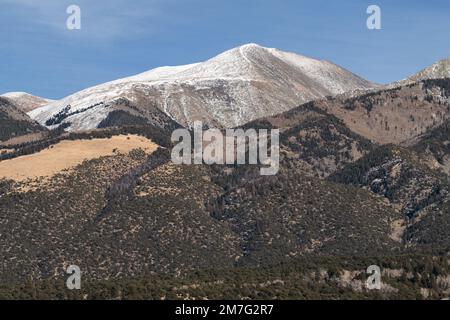 California Peak est une destination de voyage pour les randonneurs et les randonneurs de pointe. À 13 849 pieds, California Peak est le pic le plus élevé de 84th au Colorado. Banque D'Images