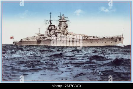 ADMIRAL SCHEER 1936 Gibraltar KMS Kriegsmarine Admiral Scheer German Nazi Pocket Battleship Armoured Cruiser Deutschland Class.Admiral Scheer était un croiseur lourd de classe Deutschland qui a servi avec la Kriegsmarine de l'Allemagne nazie pendant la première Guerre mondiale Le navire porte le nom de l'amiral Reinhard Scheer, commandant allemand lors de la bataille du Jutland. Banque D'Images