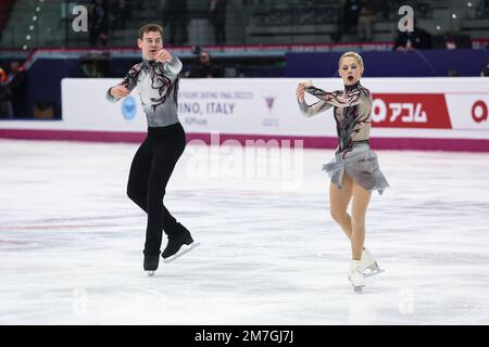 Turin, Italie. 08th décembre 2022. Alexa Knierim et Brandon Frazier (USA) se déroulent pendant le PROGRAMME COURT DE PAIRES de la finale du Grand Prix de patinage artistique de l'UIP à Palavela. (Photo par Davide Di Lalla/SOPA Images/Sipa USA) crédit: SIPA USA/Alay Live News Banque D'Images