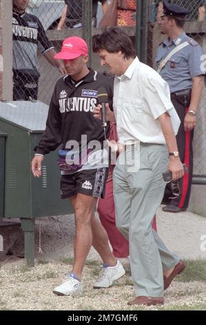 Italie, Villar Perosa Turin 08-10-1995 : Juventus joueur FC Gianluca Vialli avant match amical Juventus - Juve Primavera Banque D'Images