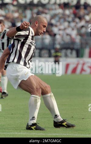 Italie, Turin 1994-1995-1996: Joueur Juventus FC Gianluca Vialli lors de la série A 1995-96 série A football Championship Match Banque D'Images